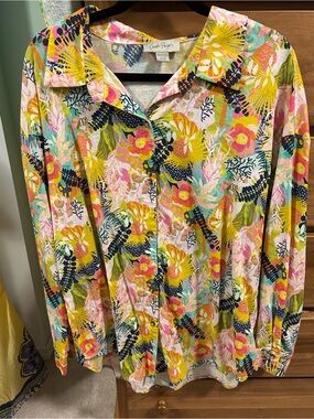 💛 Charlie Paige Floral Button-Down Shirt in Yellow, Pink, Navy, Green